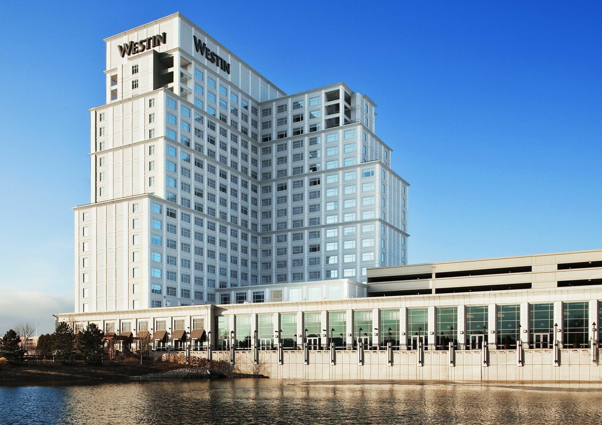 The Westin Chicago Lombard Hotel Exterior photo